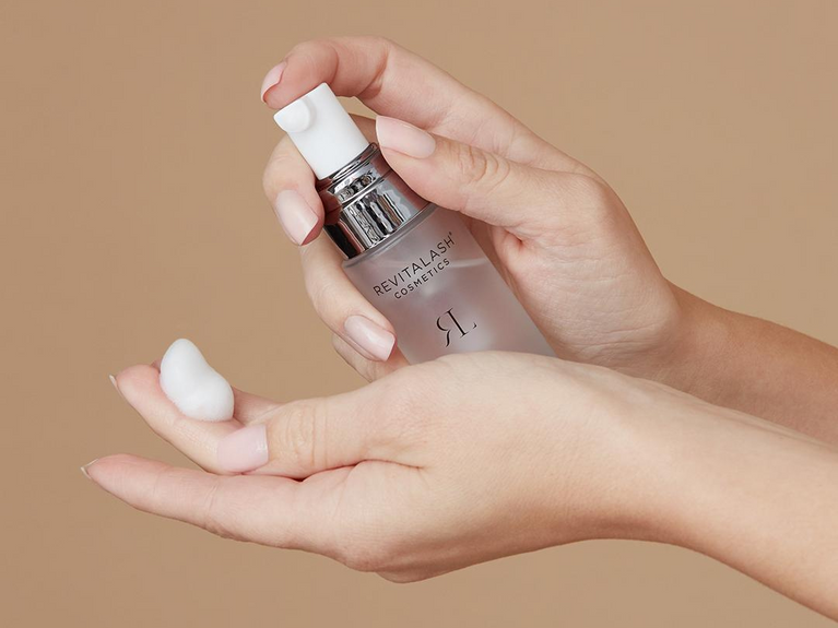 FAQ: WHY VOLUME ENHANCING FOAM IS A MUST FOR FINE, THINNING HAIR