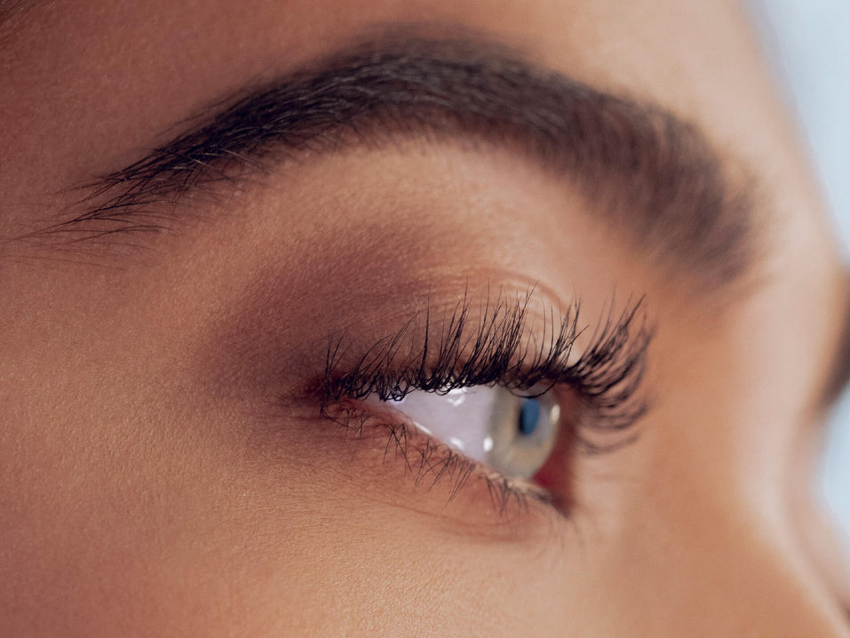 COMPLETE GUIDE TO UNDERSTANDING YOUR EYELASH GROWTH CYCLE