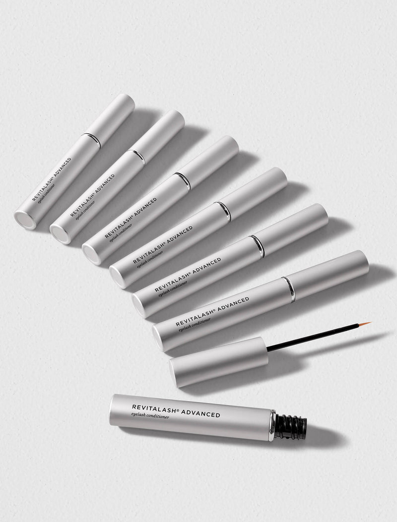 THE ULTIMATE GUIDE TO OUR AWARD-WINNING HERO LASH SERUM